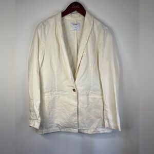 Old navy light weigh blazer.‎  Linen blend